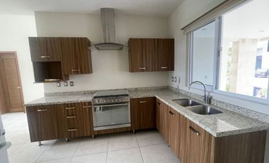 Casa de 1 Planta y  Cluster con Casa Club