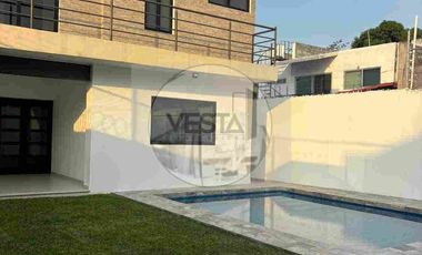 Casa con 3 habitaciones, alberca, balcón, en condominio, Yautepec Morelos