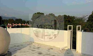 Casa con 3 habitaciones, alberca, balcón, en condominio, Yautepec Morelos