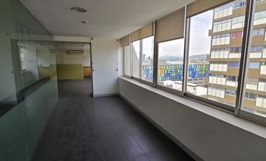 Cochrane, a pasos de plaza Sotomayor