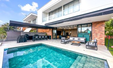 Casa moderna en Ruitoque Condominio