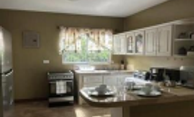 Preciosa casa de recuperación bancaria en Chilpancingo de los Bravos, De los Gobernadores 48, Los Girasoles