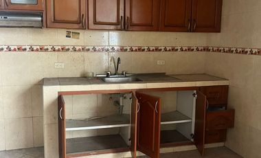 SE ARRIENDA CASA IDEAL PARA BODEGA O FÁBRICA