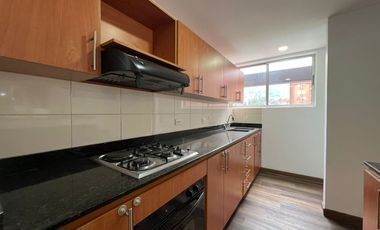 Apartamento en Arriendo en Cumbres Envigado ,Medellin