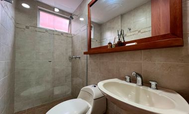 Apartamento en Arriendo en Cumbres Envigado ,Medellin