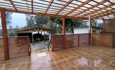 Venta De Casa Con Tres Cabañas En El Quisco