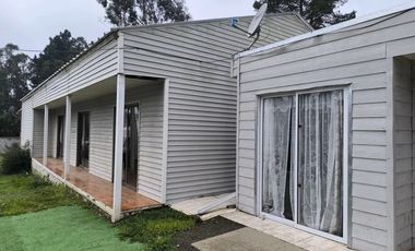 Venta De Casa Con Tres Cabañas En El Quisco