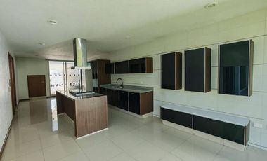 CASA EN RENTA EN LOMAS DE ANGELOPOLIS PUEBLA