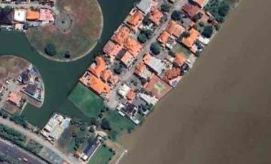 VENDO O ALQUILO MUY BONITA CASA FRENTE AL RÍO BABAHOYO EN SAMBORONDÓN