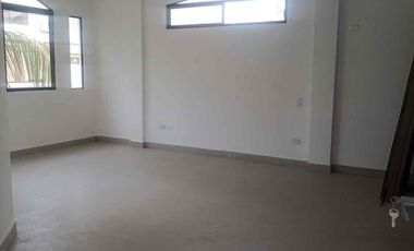 VENDO O ALQUILO MUY BONITA CASA FRENTE AL RÍO BABAHOYO EN SAMBORONDÓN