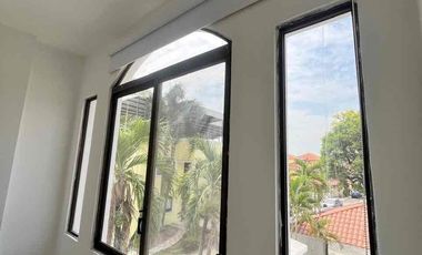 VENDO O ALQUILO MUY BONITA CASA FRENTE AL RÍO BABAHOYO EN SAMBORONDÓN