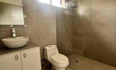 VENDO O ALQUILO MUY BONITA CASA FRENTE AL RÍO BABAHOYO EN SAMBORONDÓN