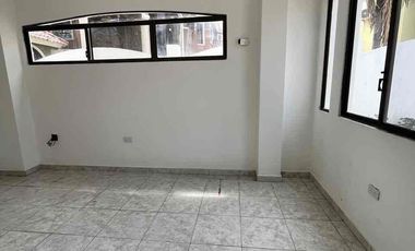 VENDO O ALQUILO MUY BONITA CASA FRENTE AL RÍO BABAHOYO EN SAMBORONDÓN