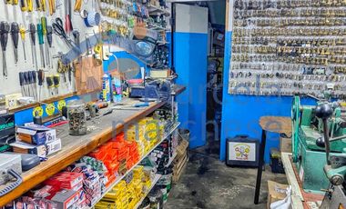 Oportunidad! Tres Locales Comerciales, Venta en Bloque!