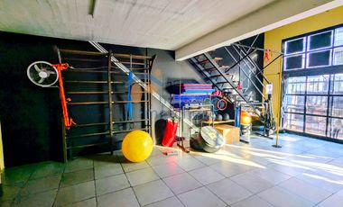 Oportunidad! Tres Locales Comerciales, Venta en Bloque!