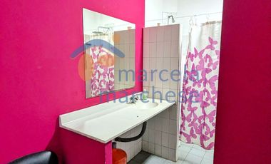 Oportunidad! Tres Locales Comerciales, Venta en Bloque!