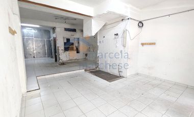 Oportunidad! Tres Locales Comerciales, Venta en Bloque!