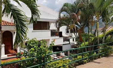 CASA OESTE EN COLINAS MONTERREY