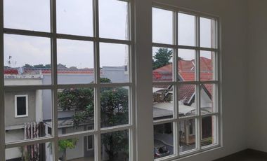 Langka Banget Rumah Baru Gress Citraland dekat Gwalk 4 Kamar Tidur