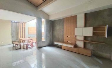 DISEWAKAN RUMAH SIAP HUNI DI KOMPLEK MUARA BANDUNG