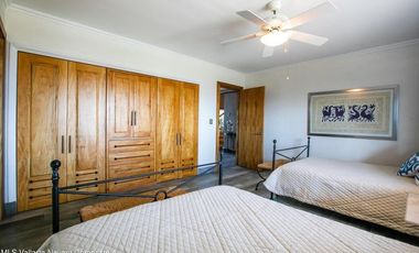 CONDOMINIO LOS CARACOLES