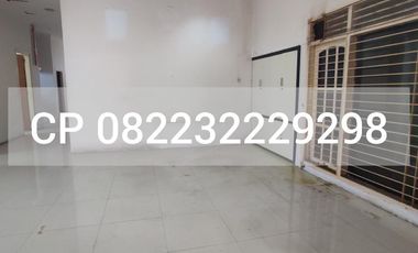 DISEWAKAN RUMAH STRATEGIS PINGGIR JALAN PUSAT KOTA JEMBER