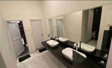 di sewa tempat usaha mainroad tubagus ismail