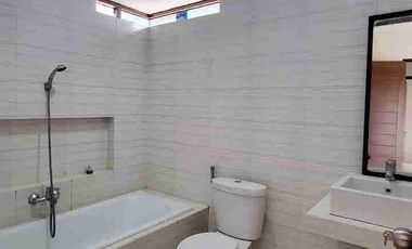 Disewakan Rumah Murah Rapi Siap Huni di Discovery Bintaro