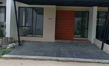 Over kredit Rumah cluster Di mutiara Gading City Bekasi Strategis,nyaman Asri dan aman dr Banjir