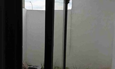 Over kredit Rumah cluster Di mutiara Gading City Bekasi Strategis,nyaman Asri dan aman dr Banjir