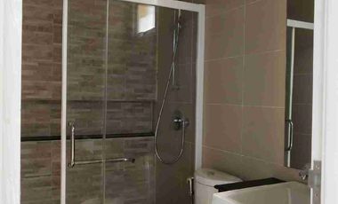 Di Sewakan Rumah 2 Lantai Cluster Eropa Sedayu City Kelapa Gading