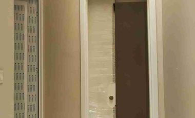 Di Sewakan Rumah 2 Lantai Cluster Eropa Sedayu City Kelapa Gading