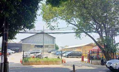 Mini Office 4 Lantai Hook di Cipete Raya