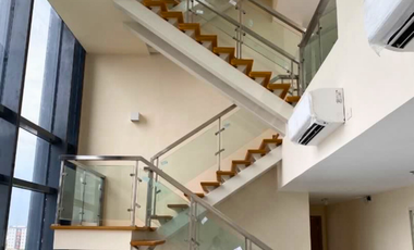 4 Bedroom Penthouse FOR SALE in The Albany Luxury Residence McKinley West Taguig