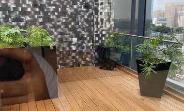 4 Bedroom Penthouse FOR SALE in The Albany Luxury Residence McKinley West Taguig