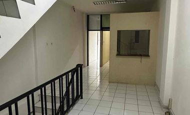 Ruko 3 lantai di menteng startegis siap pakai