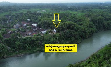 Villa Resto dekat Candi Borobudur Tepi Sungai Tenang Nyaman