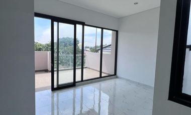 Ready Stok rumah 2 & 3 lantai hanya 1.8km ke MRT lebak bulus