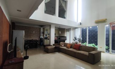 Rumah Pisangan Rawamangun 233mtr 2 lantai siap Huni semi furnished