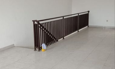 Ruko komersil bangunan baru di kota harapan indah bekasi