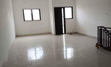 Ruko komersil bangunan baru di kota harapan indah bekasi