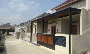 RUMAH SIAP HUNI STRATEGIS DEKAT SPBU GLAGAH MERTOYUDAN