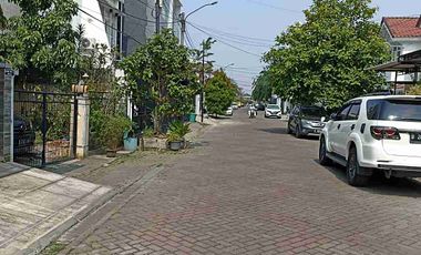 Dijual cepat Rumah 2 lantai di Taman Surya 5, kalideres, jakarta barat