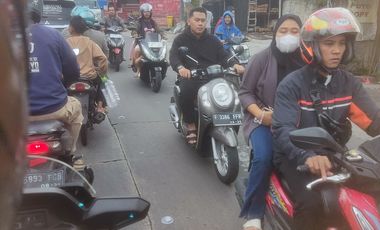 2.5-storey shophouse for sale in Bogor at the busiest and most consumptive point with discounts this month.