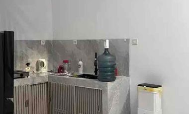 termurah disewakan rumah mewah semi furnish di cluster american style puri harvest bintaro