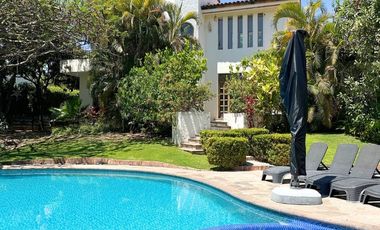 Casa en Venta en Lomas de Santa Anita, Tlajomulco de Zuñiga