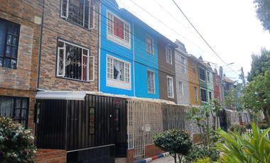 CASA DE 3 PISOS EN VENTA SOACHA CIUDAD LATINA!!!!!