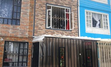 CASA DE 3 PISOS EN VENTA SOACHA CIUDAD LATINA!!!!!
