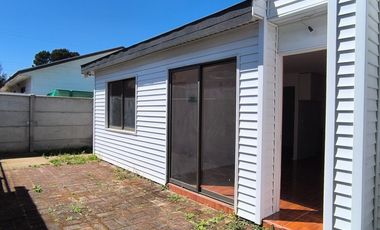 Venta de casa en villa Mineduc, Algarrobo