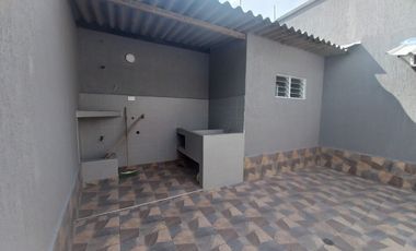 SE ARRIENDA CASA BARRIO NUEVO PALMIRA
